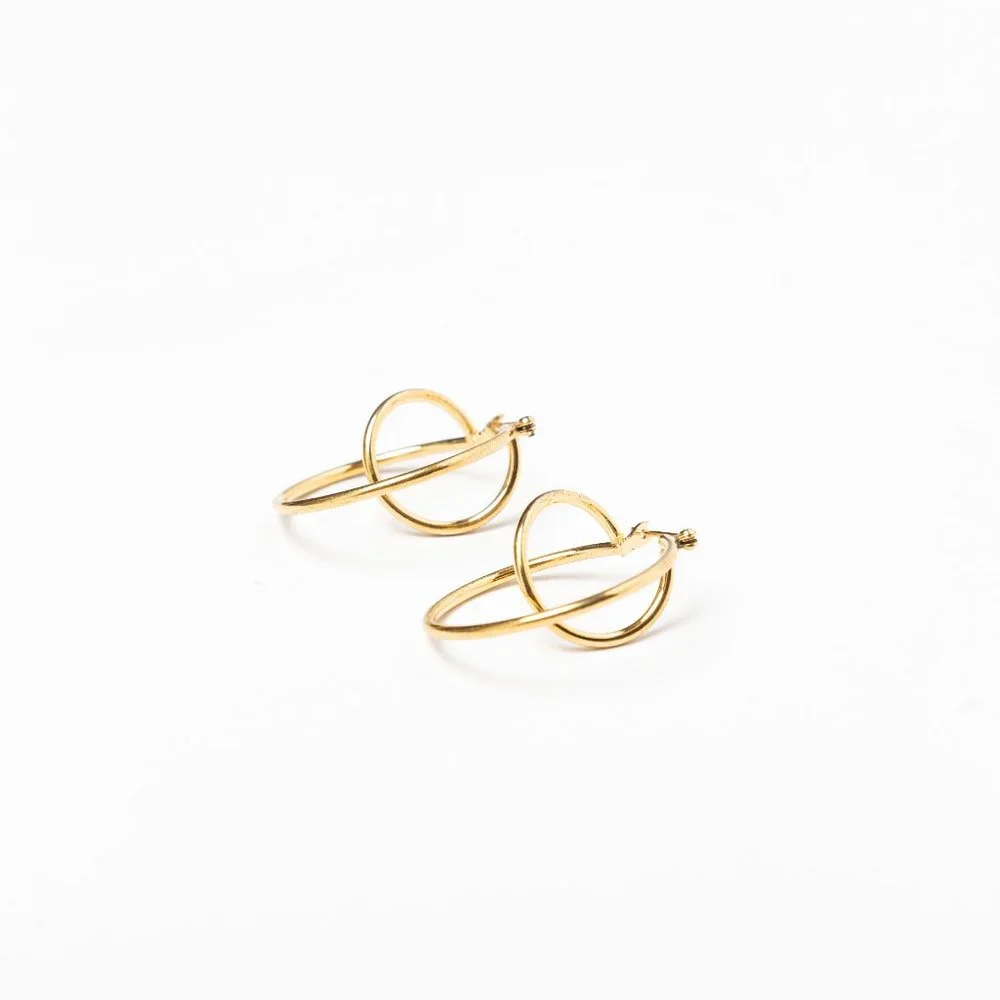 VTG Napier Gold Minimalist Hoops - Picture 5 of 6